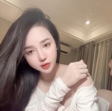 Chu Thúy Quỳnh body sexy, phê pha khi làm tình từ phía sau