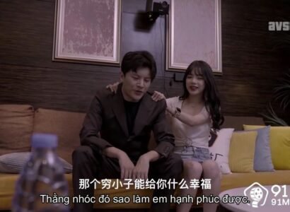 Cô gái xinh đồng ý đánh đổi thân thể để tham gia ngành công nghiệp 18+